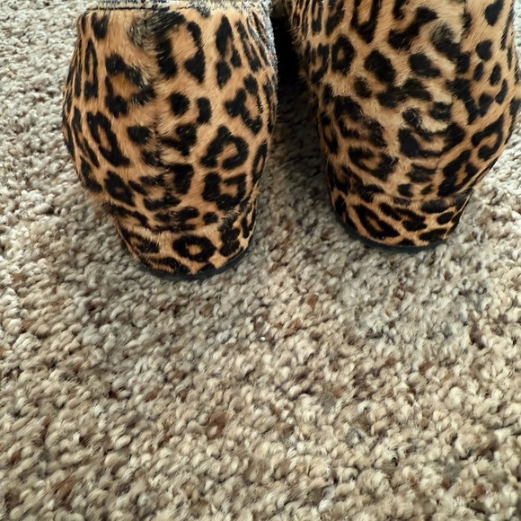 Cole Haan Leopard Print Flats - Picture 3 of 3